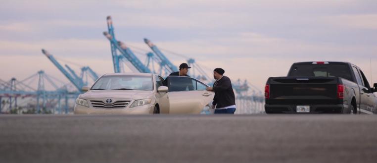 扒光他们的「黑历史」，网飞再次突破尺度