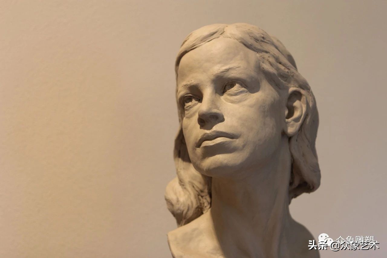 BayasgalanBatmagnai|捕捉“悲伤和失落”