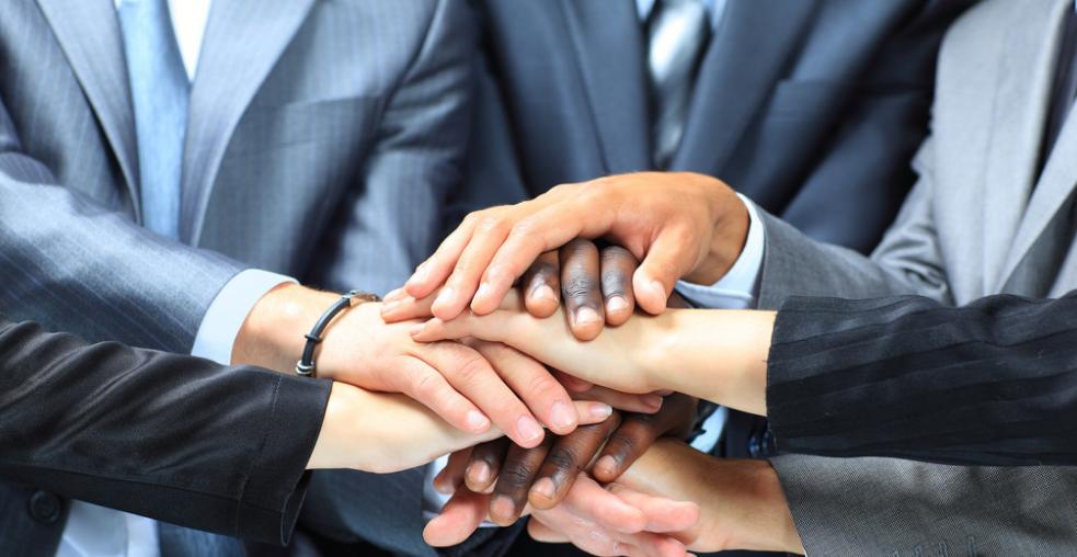 品牌推广运营是什么样的公司,竞价广告推广托管合法吗