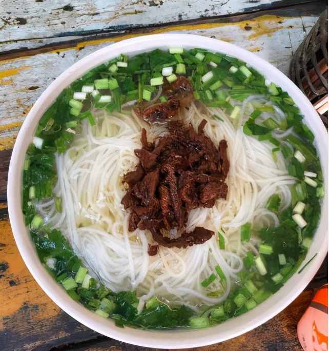 郑州美食米线必吃人气榜,香香美食推荐郑州名吃米线