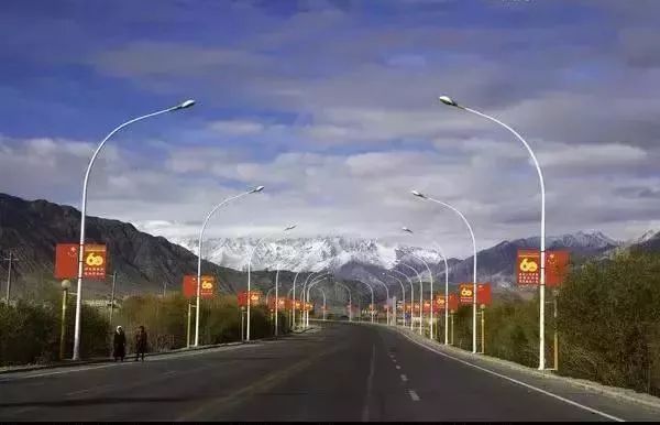 新疆喀什到巴基斯坦需要怎么过去,喀什通巴基斯坦公路
