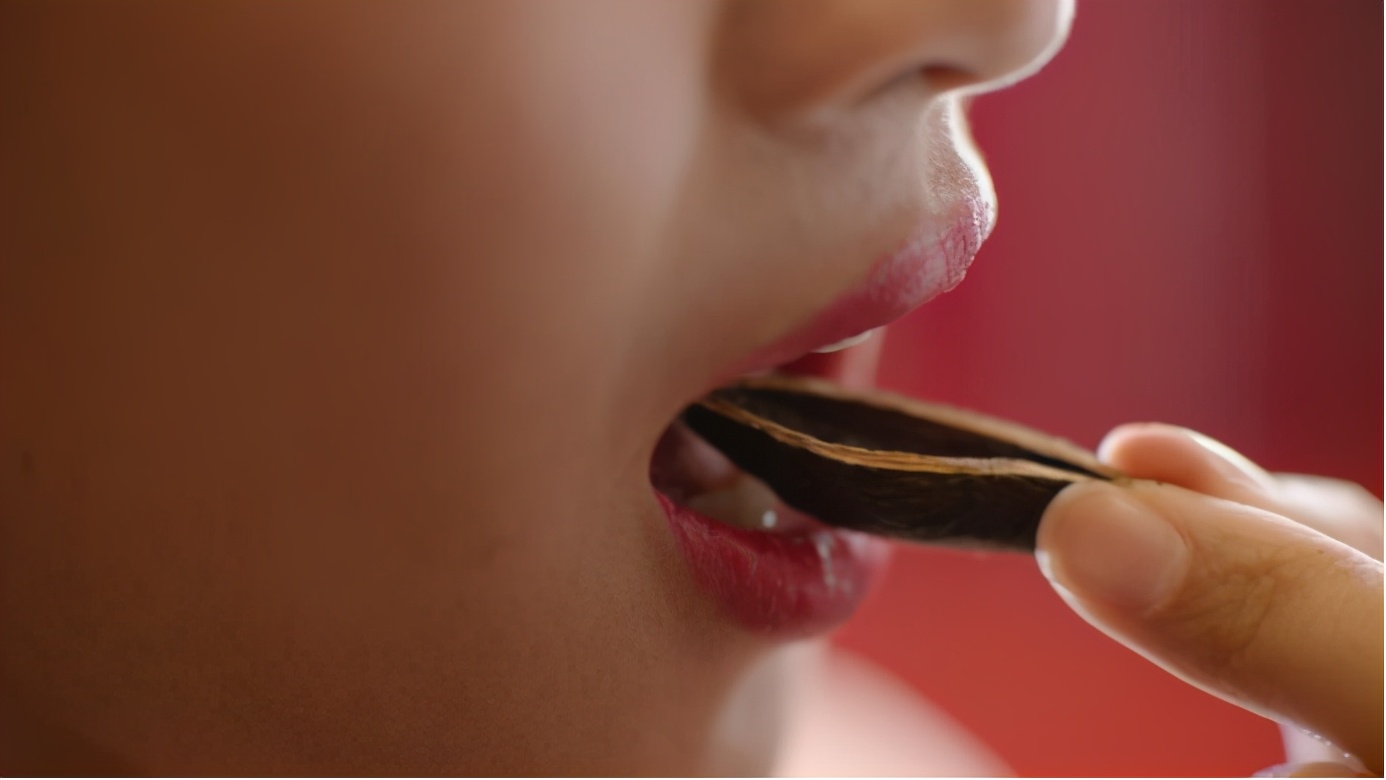 槟榔产业医疗负担远超经济效益,槟榔产业目前已近千亿产值