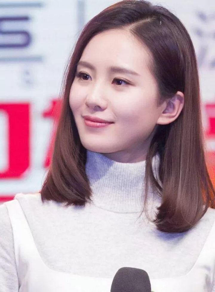 为何剪短发那么减龄时尚,为什么剪短发显老扎起来显小