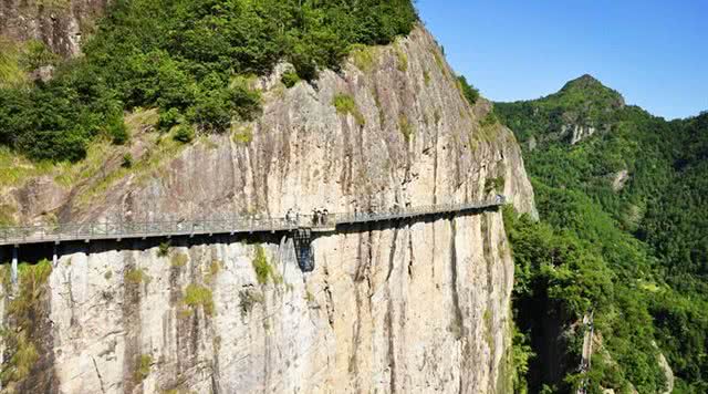浙江有哪些有瀑布的旅游景点,浙江旅游景点推荐瀑布