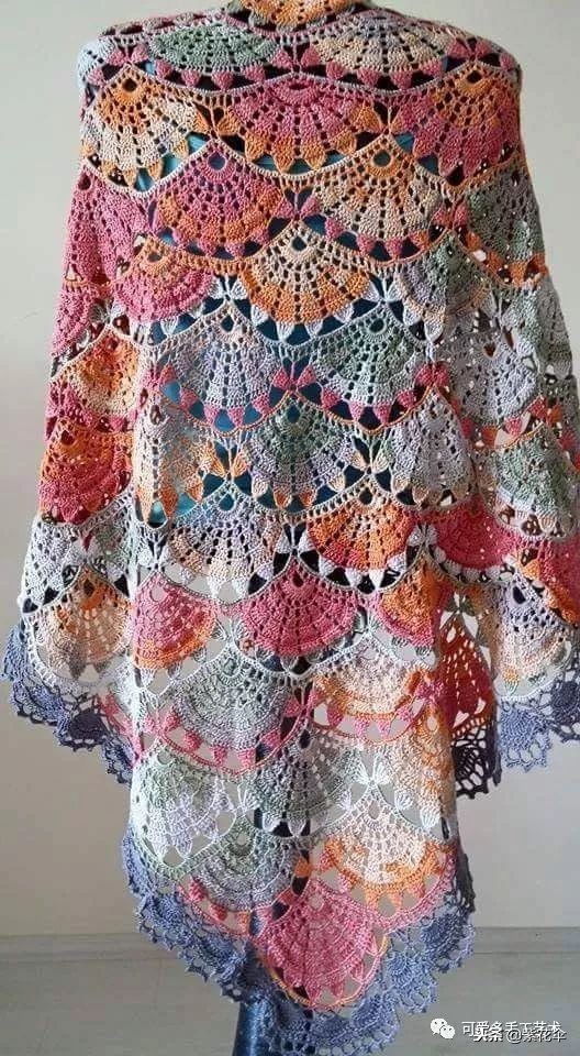 系一条三角围巾最迷人，忽冷忽热都能让你美上天！（附教程）