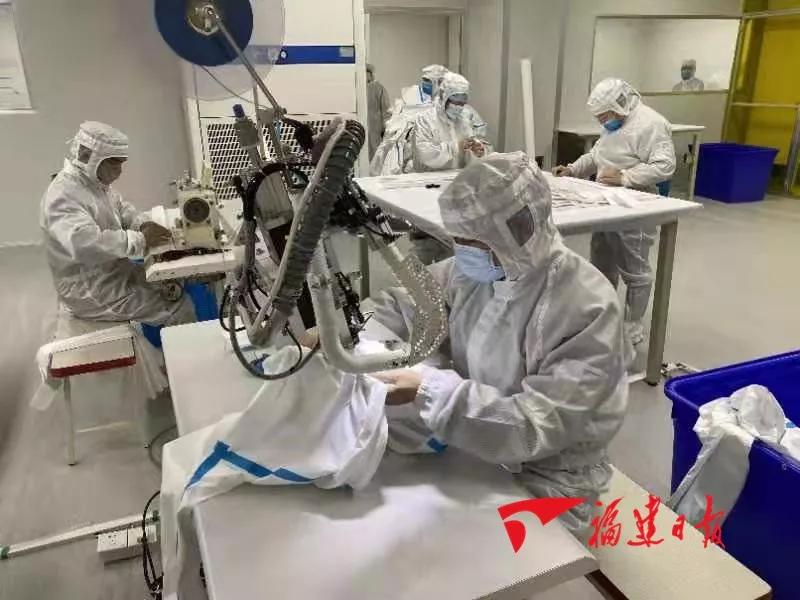 福建企业改生产防护服,福建口罩转产