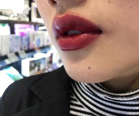 雅诗兰黛333和mac316哪个适合黄皮,雅诗兰黛和mac口红哪个好