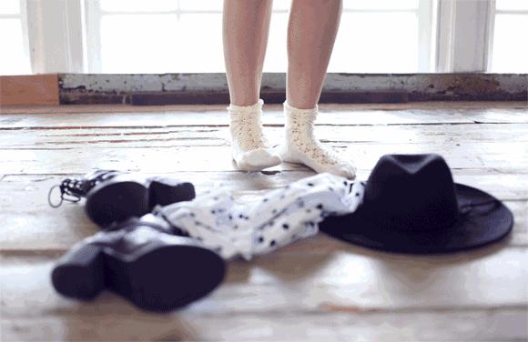 让杨幂热巴都爱不释手的白毛衣,迪丽热巴杨幂同款单品