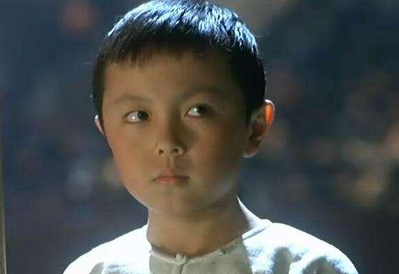 一代童星没落史：李连杰接班人谢苗翻红艰巨，悄悄娶回仙3圣姑