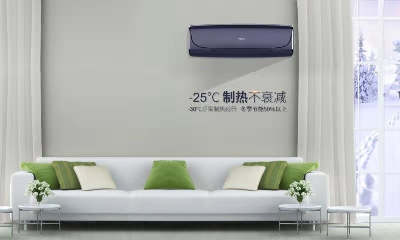 寒流已来请躲到屋里生火取暖,寒潮来袭天冷了别冻着