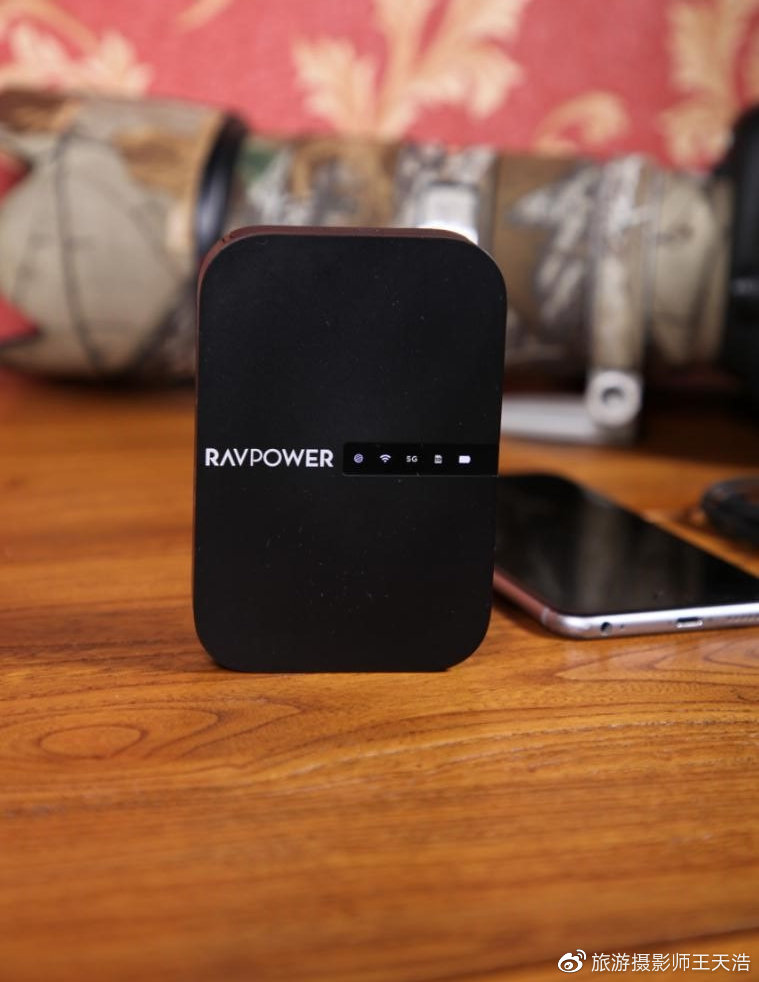 户外摄影向笨重电脑说拜拜，RAVPower无线WiFi-文件宝评测来了