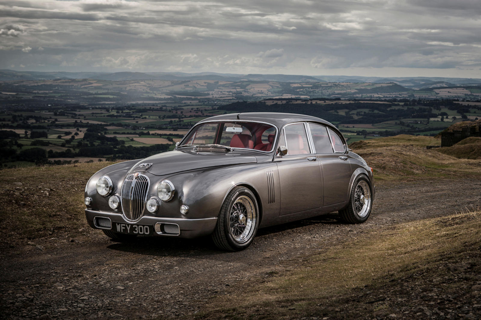 捷豹fpace低配音响改装,捷豹f-pace改装后排后移