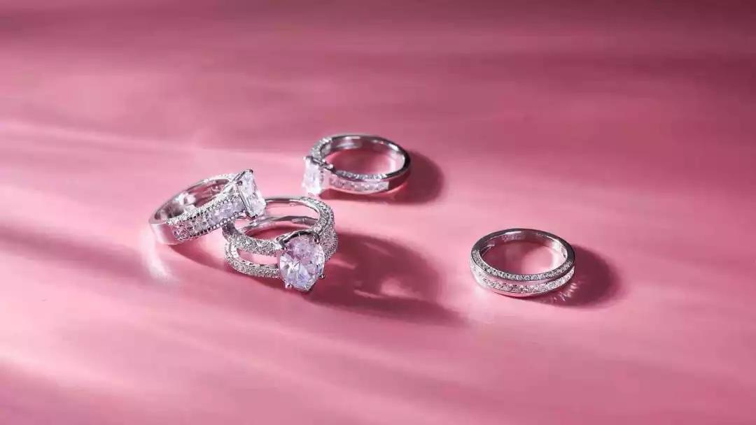 项链手链断了去哪里修,周大福手链断了免费维修吗