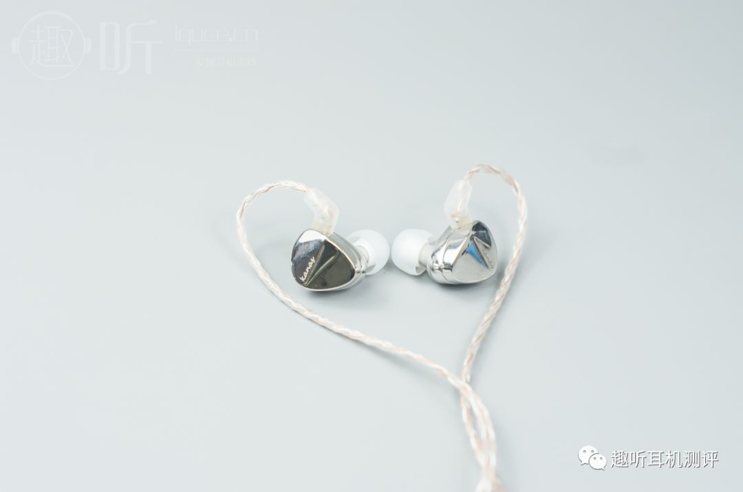 moondrop耳机测评,水月雨全入耳式耳机