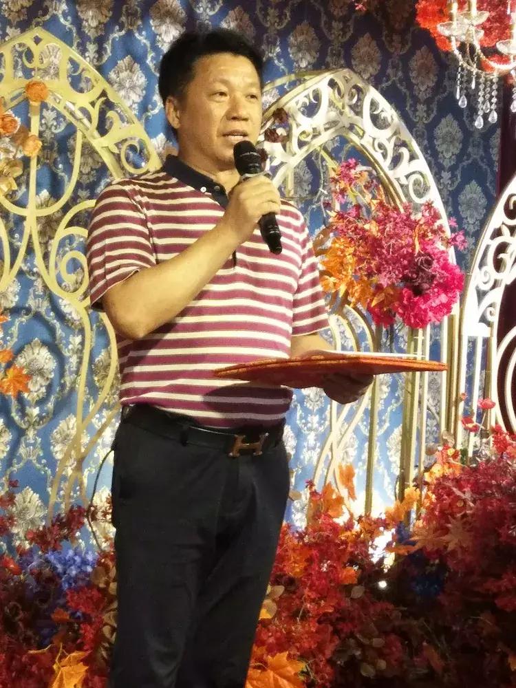 重庆市优秀大学生评选,汪氏奖励高考优秀学生的通知