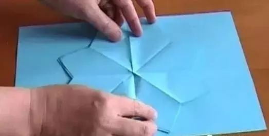 幼儿春节主题手工制作：灯笼+贺卡+鞭炮！