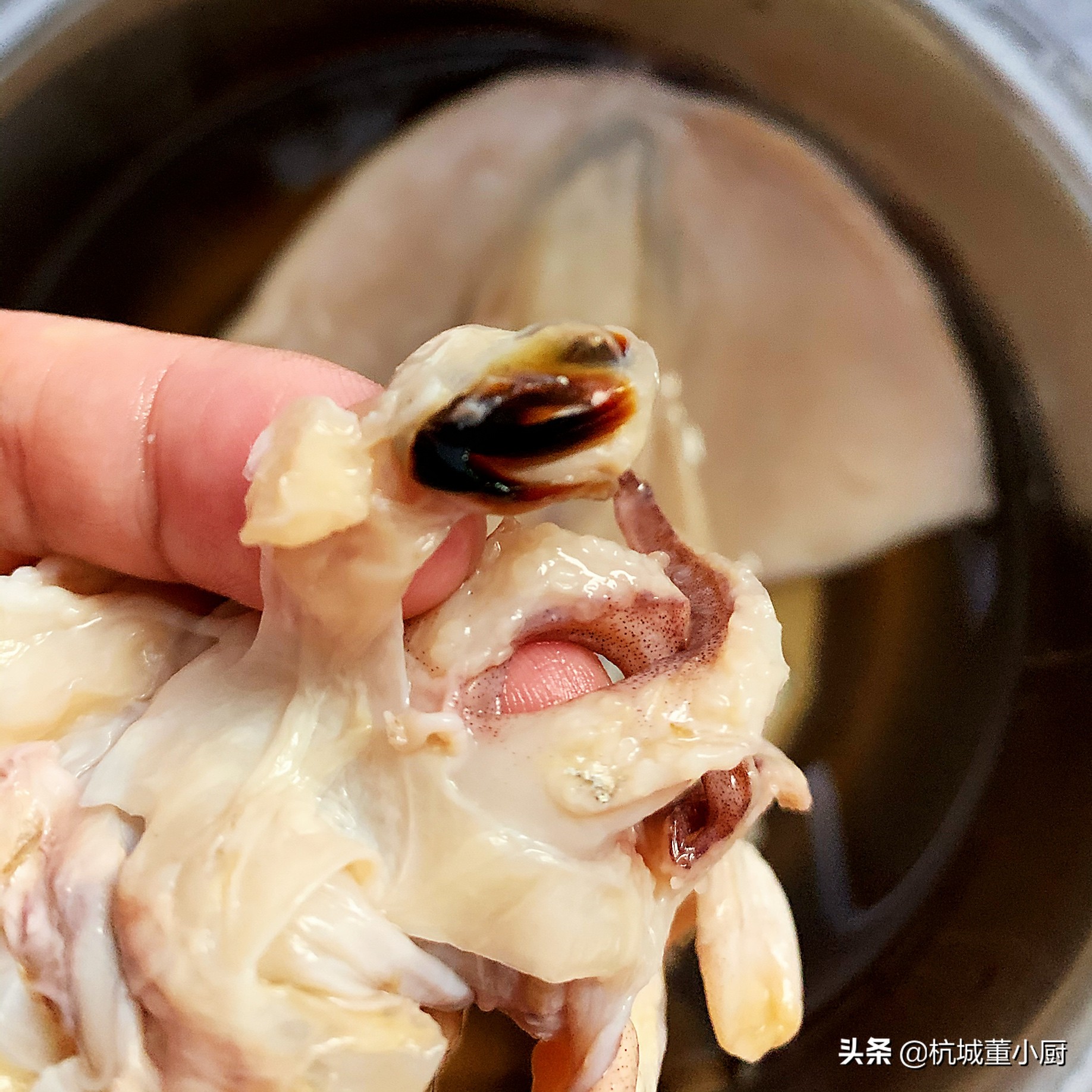 墨鱼干和鱿鱼干哪个烧肉好吃,墨鱼干土豆烧肉的做法