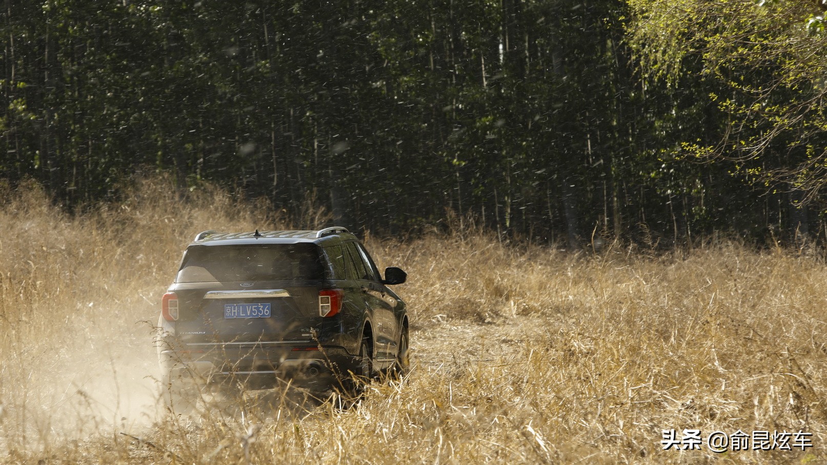 全新大七座suv福特探险者,帅气十足的性能轿跑suv