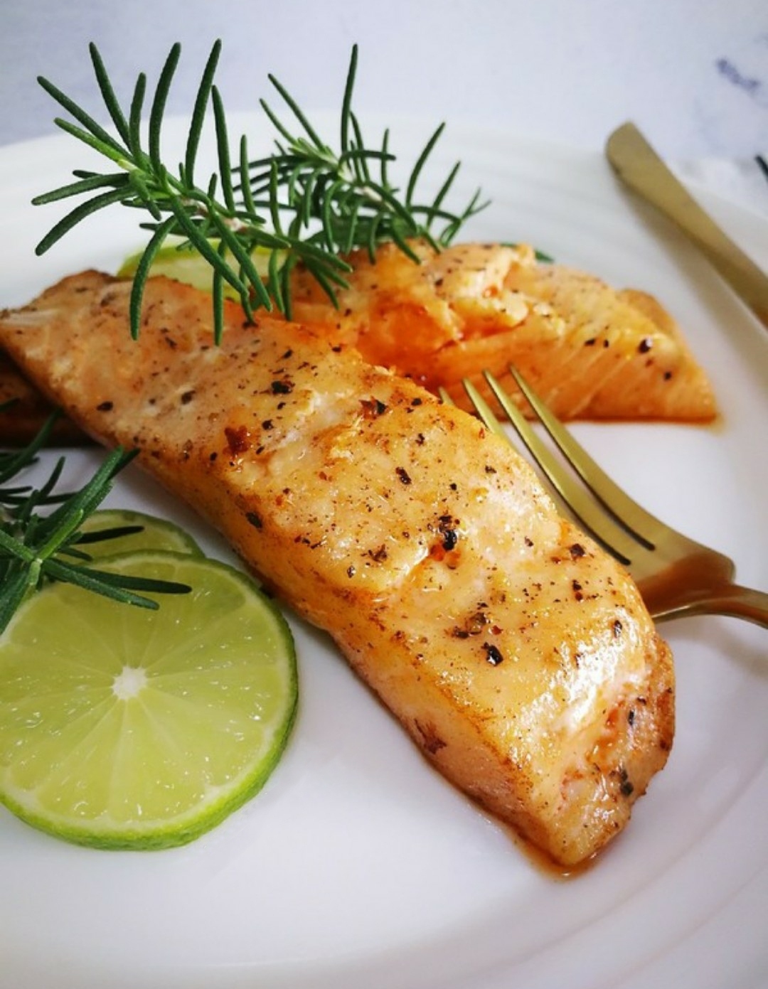做圣诞大餐晚饭小技巧视频,圣诞集会美食自己做简单的