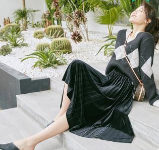 约会阳光仙气飘逸垂感显瘦半身裙,裙子推荐小众高级感半身裙垂感