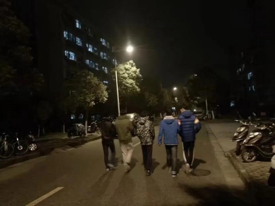 学霸男团六个男生,学霸男团