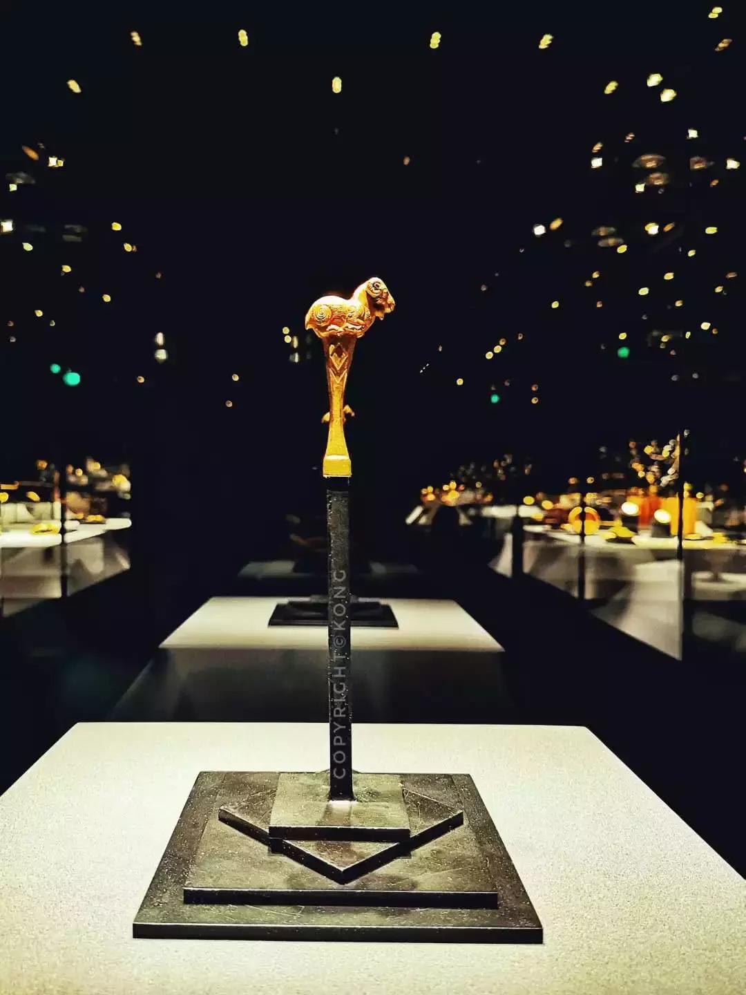 上海观复博物馆地面,上海中心37楼观复博物馆