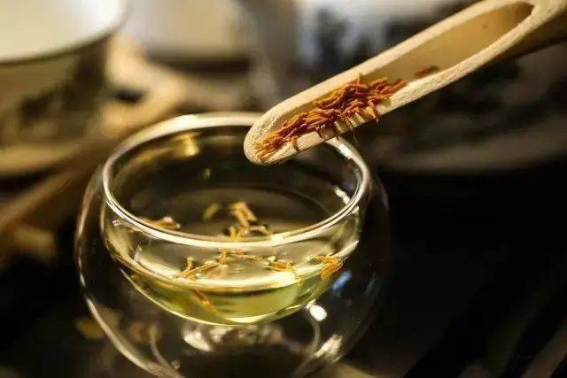 牡丹花蕊茶过期了干啥用,牡丹花蕊茶的功效和作用