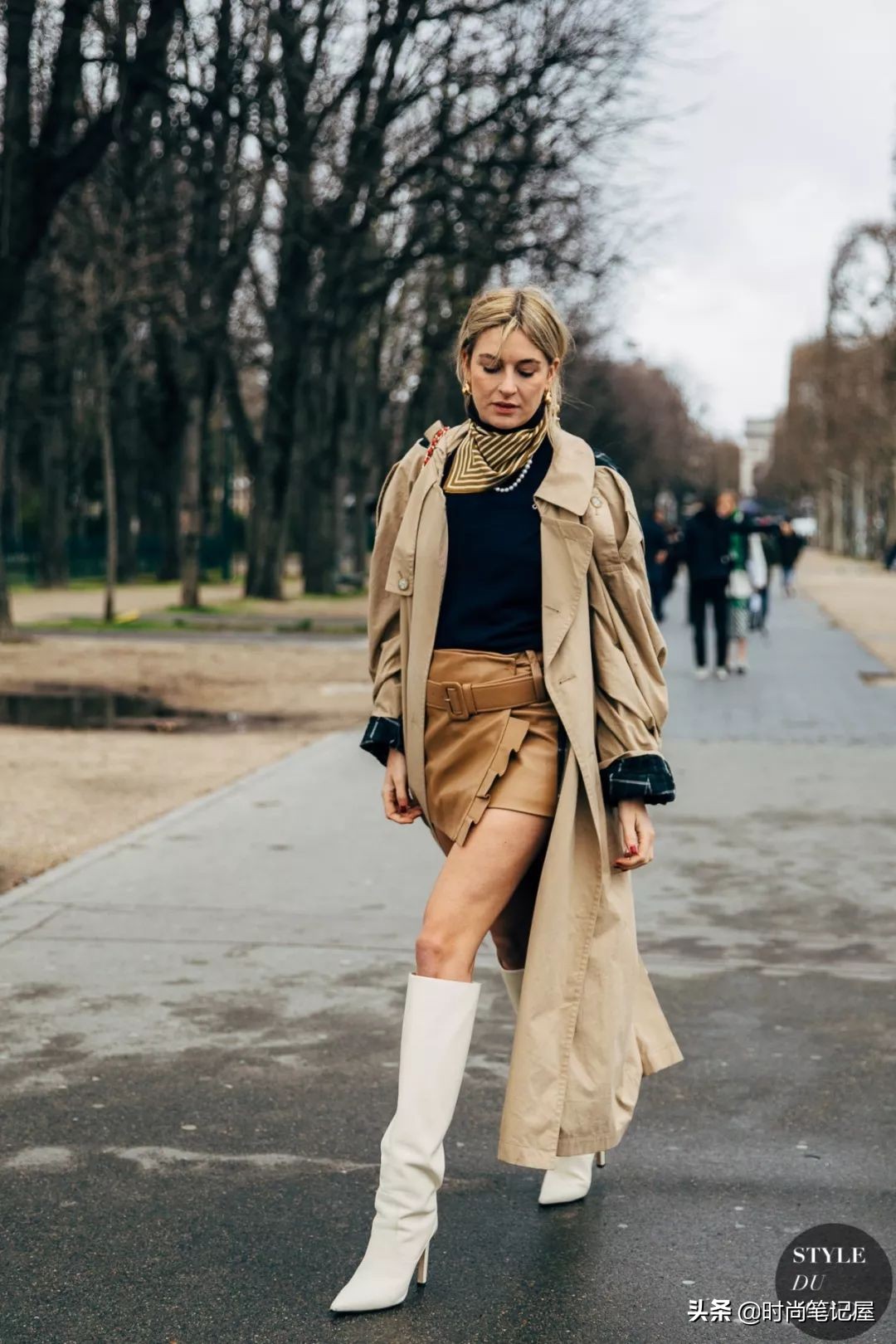 裙子秋冬款搭长筒靴,裙子秋冬款配长筒靴