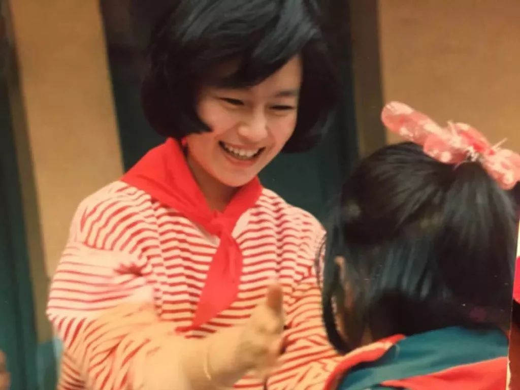 54岁鞠萍近期视频,鞠萍二婚的照片