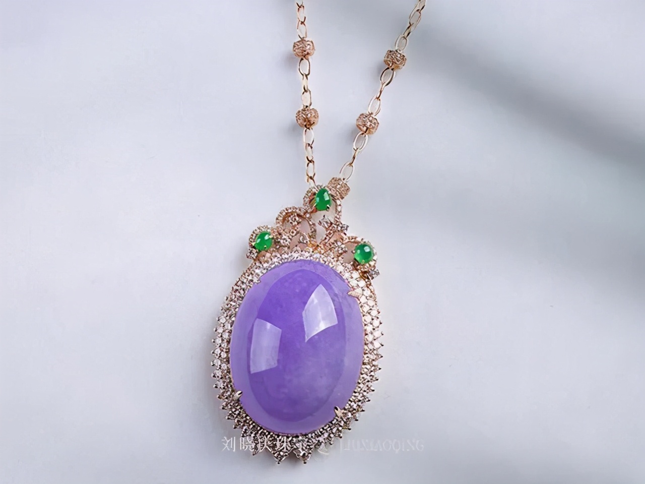 刘晓庆为什么喜欢收藏翡翠,刘晓庆哪些翡翠现在升值了