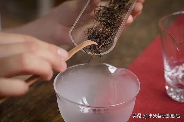 武夷山桐木关金骏眉红茶价格,武夷山金骏眉木桶茶