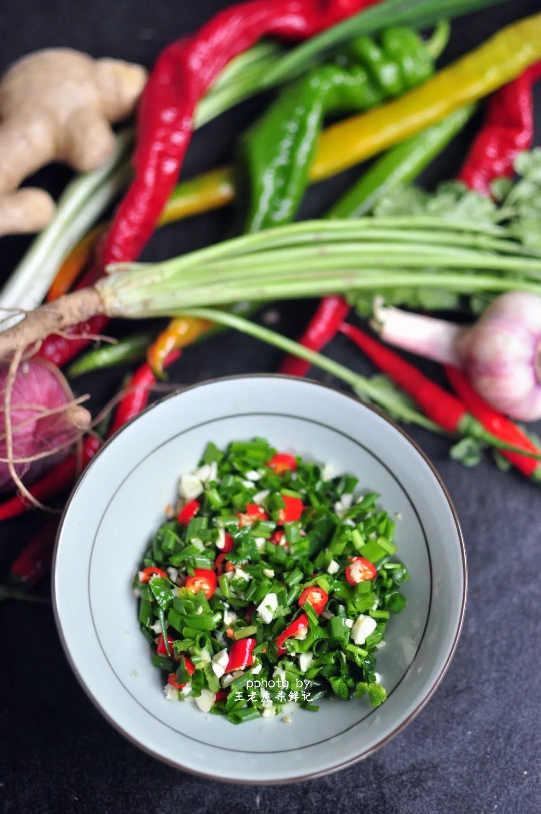 清淡凉拌鲫鱼最正宗的做法四川,过水凉拌鲫鱼最正宗的做法四川