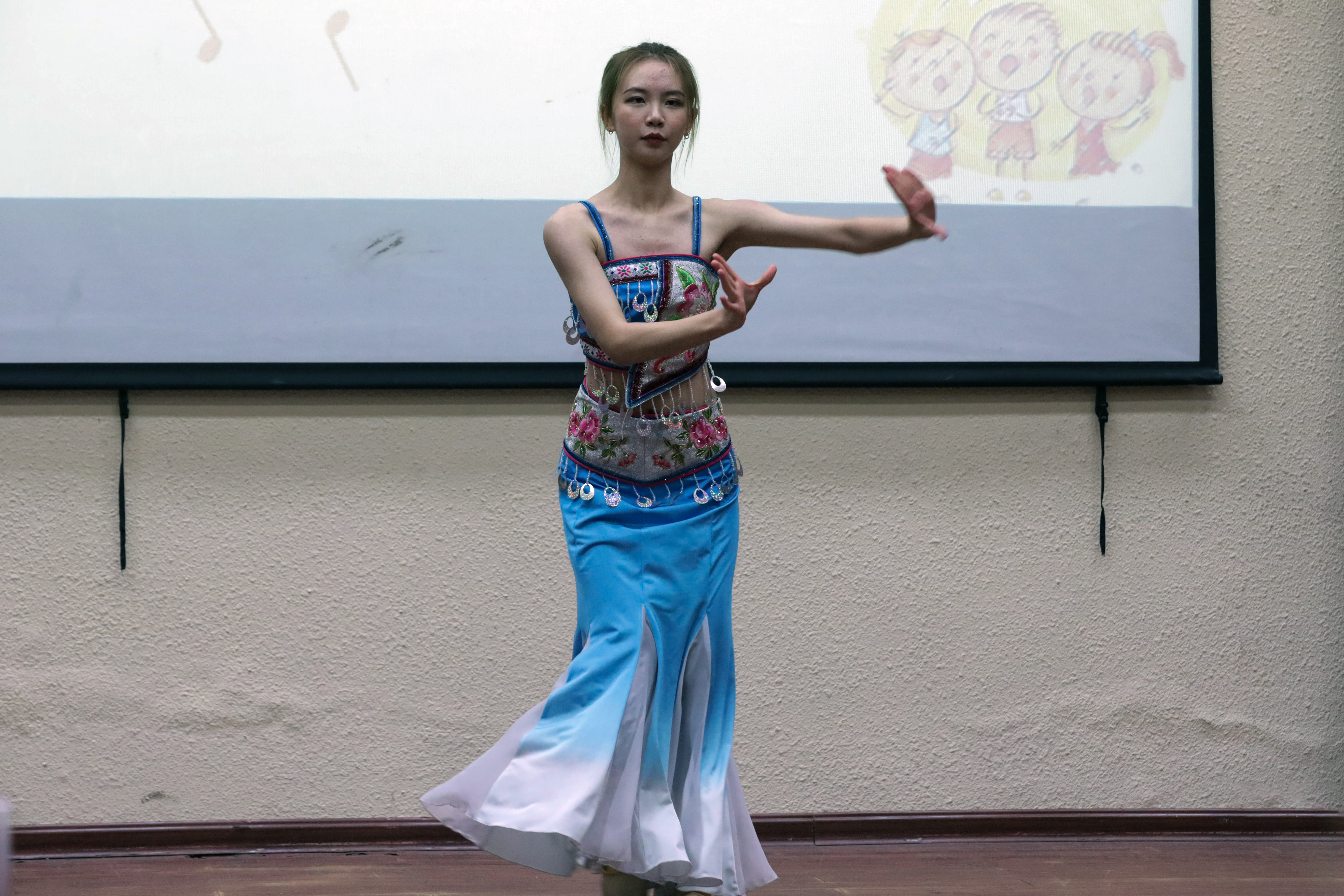 妗傛灄鑸ぉ宸ヤ笟瀛﹂櫌瀹胯垗,妗傛灄鑸ぉ宸ヤ笟瀛﹂櫌鏂扮敓娲诲姩