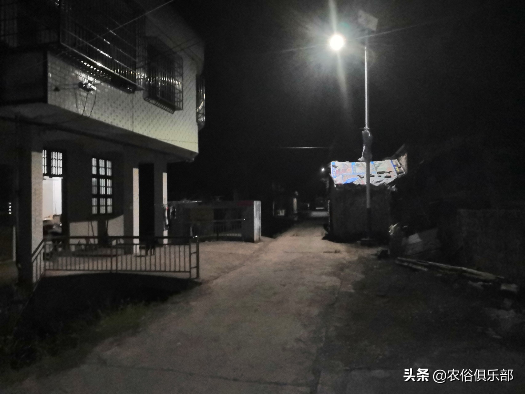 民间故事晚不梳头早不说梦,老祖宗留下俗语晚不梳头早不说梦