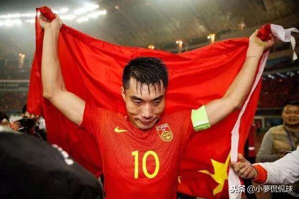 中国男足怎么这么弱,中国男足虽败犹荣难掩