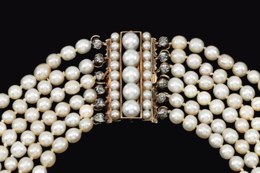 价值200000000人民币的珠宝长啥样？看到的时候人们都惊呆了