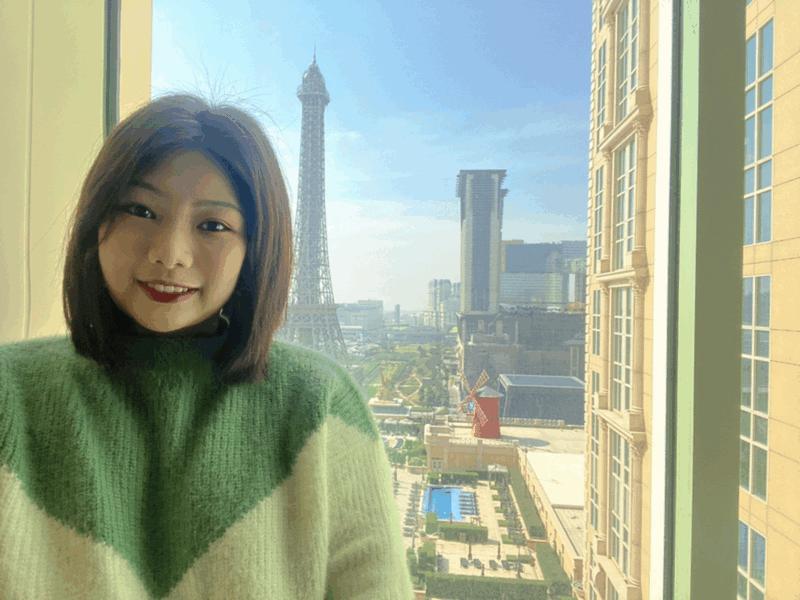 圆脸怎样上镜显脸小,胖圆脸短发发型显脸瘦