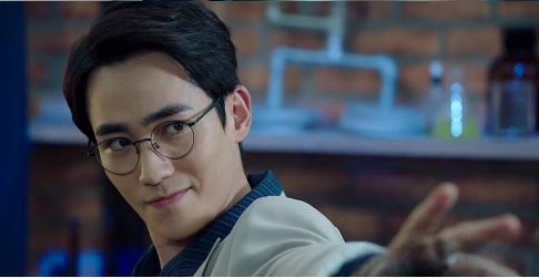 镇魂超级好看，拢龙演的真棒！期待重启