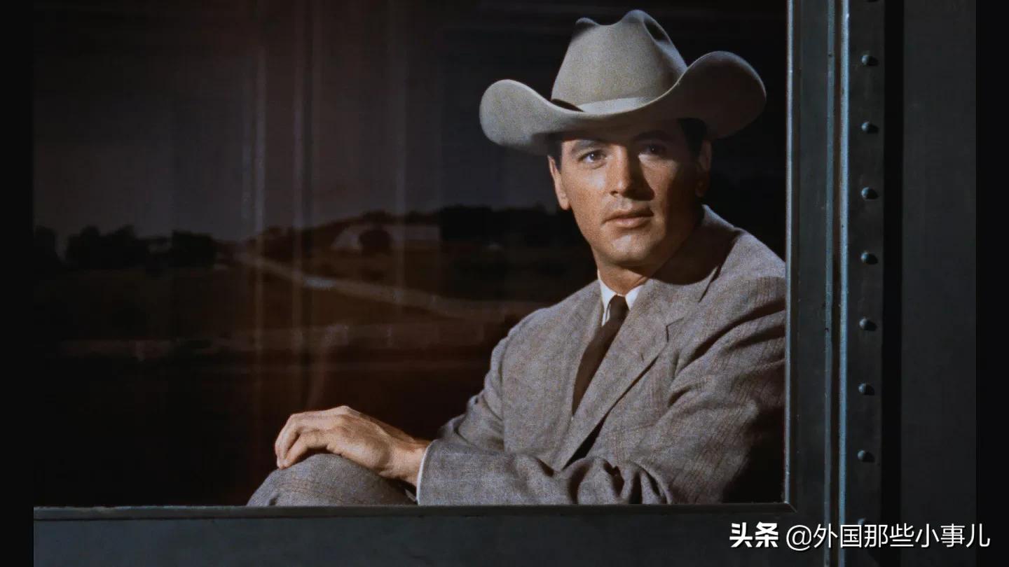 伊丽莎白·泰勒传奇一生,伊丽莎白泰勒一生八段婚姻