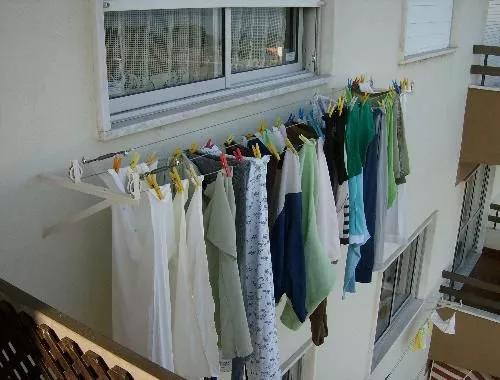 为什么晚上不宜在阳台晾衣服,为什么晚上不能在阳台上晾衣服