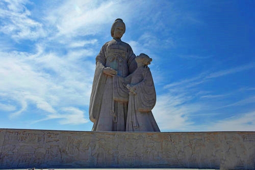 孟母三迁还有几位厉害母亲,四大贤母孟母和陶母是哪四个