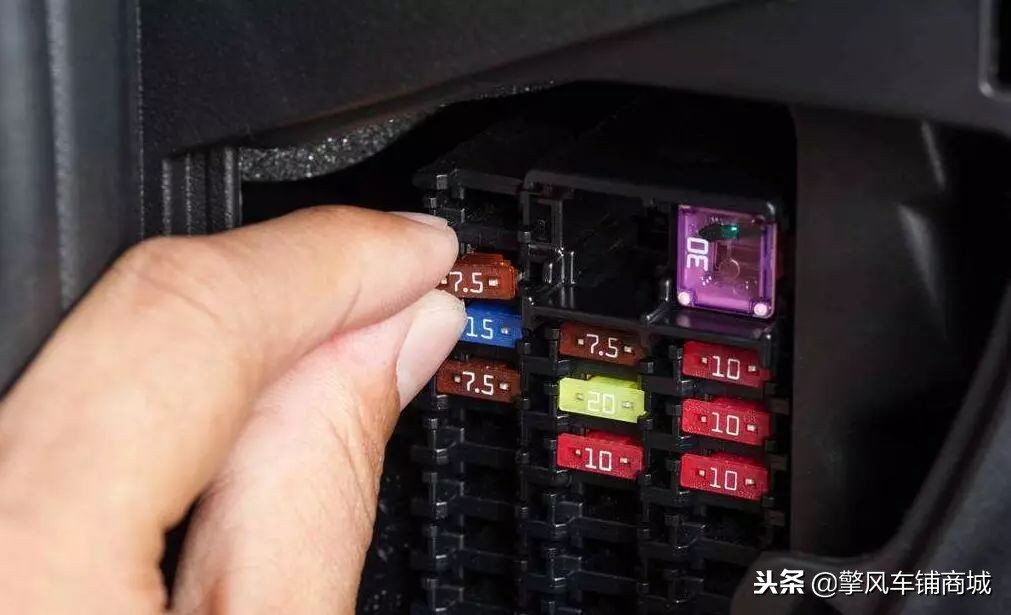 原来是这些原因导致的,汽车容易烧保险丝是什么问题
