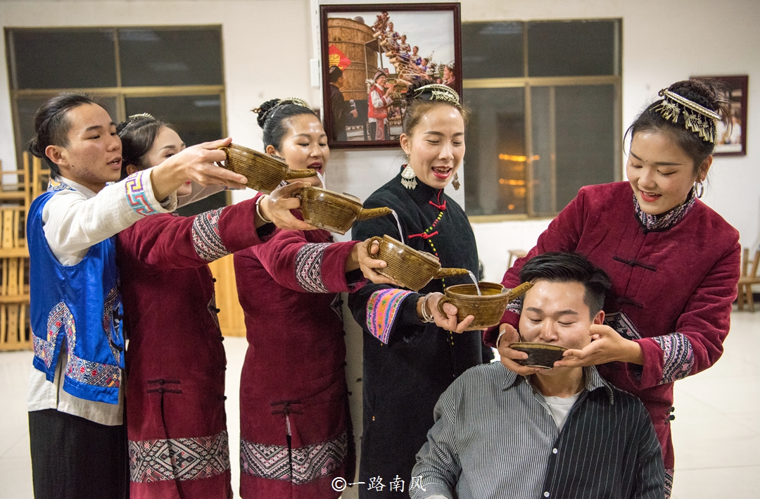 湖南民族特点旅游,少数民族湖南旅游