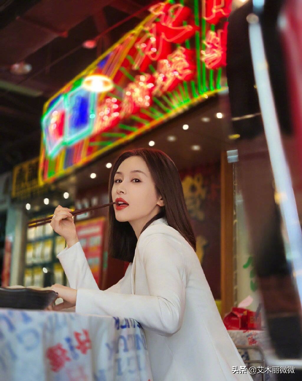 王子文穿搭西装,王子文真懂简约高级穿搭