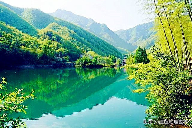 中国有几个地方有天池,天池有哪几个景点