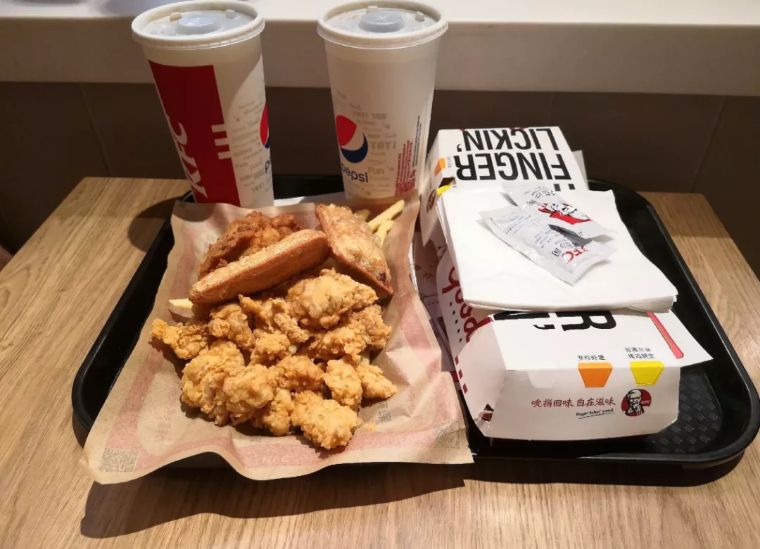 外卖带来可喜收效，肯德基加盟商CollinsFood借外卖之风降低损失