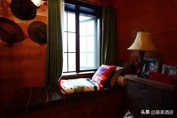 为一姑娘，10年他把30亩荒地打导致梦想家园，让人懂得真爱的意义