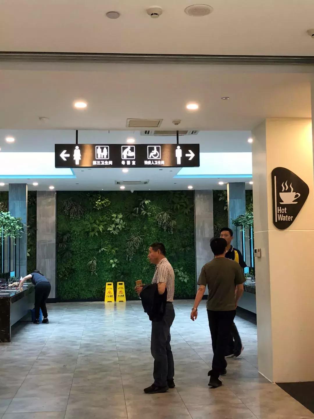 服务区夜间女性专用停车位是什么,无锡市政府开放停车位