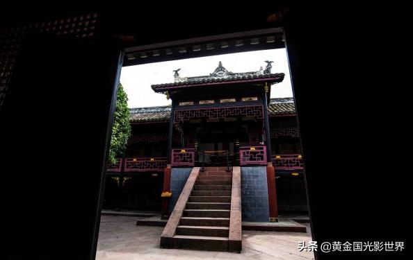 难道川西坝子还隐藏着帆船，古老的清代宅园，陈家桅杆浮出了水面