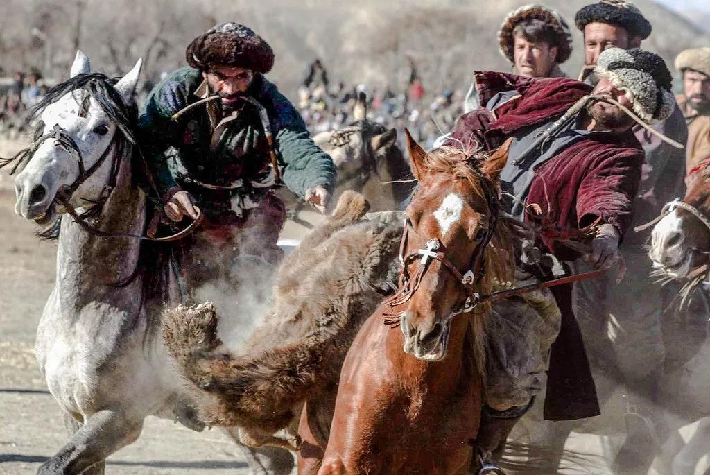 开中国车穿越欧洲,自驾游中亚中国车如何进入